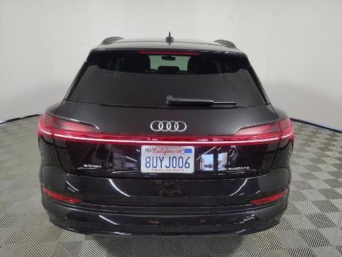 Used 2021 Audi e-tron Premium w/ Convenience Plus Package image 8