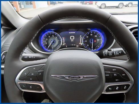 New 2026 Chrysler Pacifica Select image 15