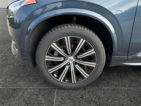 Used 2023 Volvo XC90 B6 Plus image 14