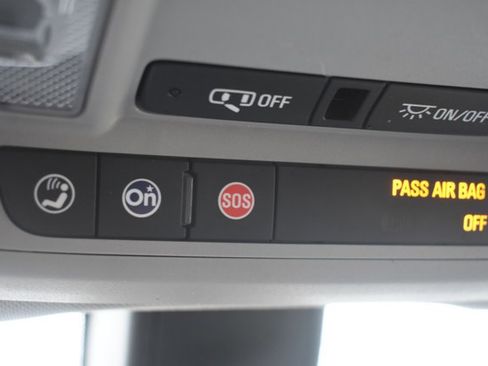 Used 2019 Chevrolet Equinox LS w/ LS Convenience Package image 29