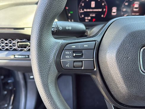 Used 2023 Honda Accord LX image 14