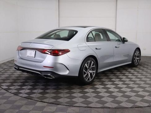 New 2026 Mercedes-Benz E 450 4MATIC Sedan image 5