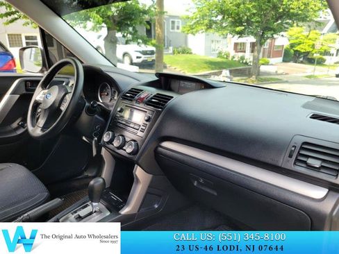 Used 2015 Subaru Forester 2.5i Premium w/ All-Weather Package AWD/4WD image 16