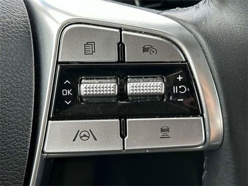 Used 2025 Kia Telluride S image 17