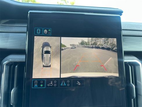 Used 2025 GMC Acadia Elevation image 21