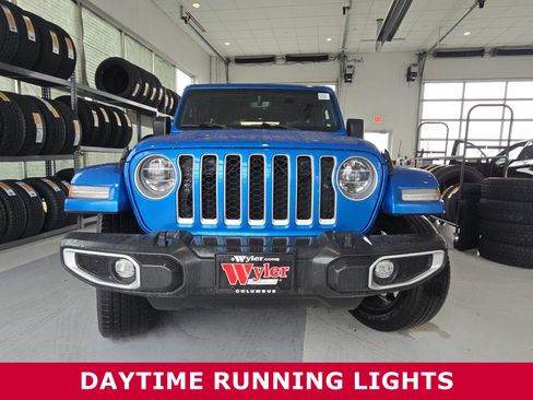 Used 2021 Jeep Wrangler Unlimited Sahara image 9