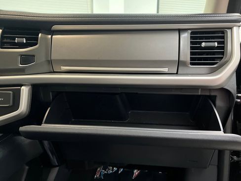 Used 2024 Ford Expedition Max XLT image 30