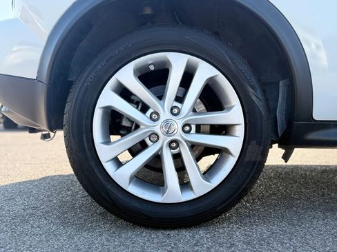 Used 2014 Nissan Juke SV w/ Navigation Package image 38