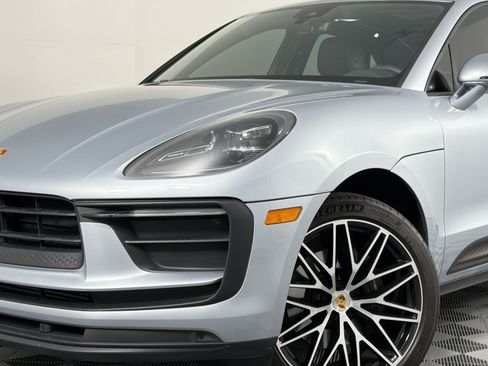 Certified 2024 Porsche Macan AWD/4WD image 6