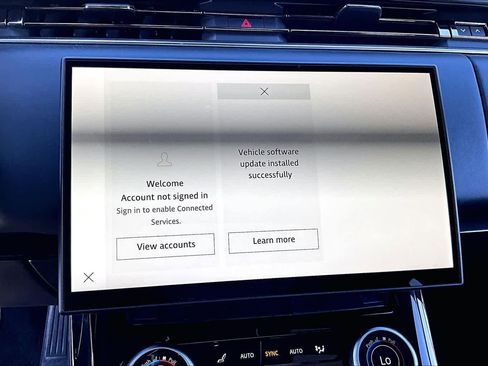 Used 2023 Land Rover Range Rover Sport SE image 32