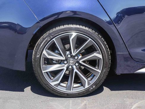 Used 2012 Toyota Prius Three FWD image 9