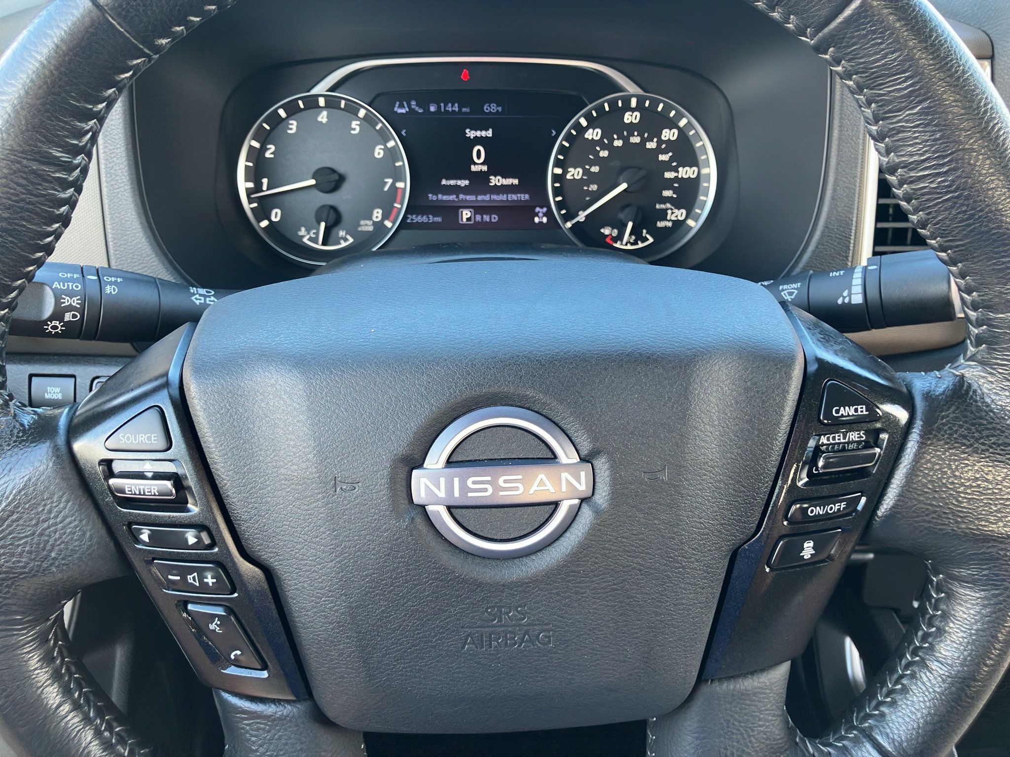 Used 2022 Nissan Frontier SV AWD/4WD image 17