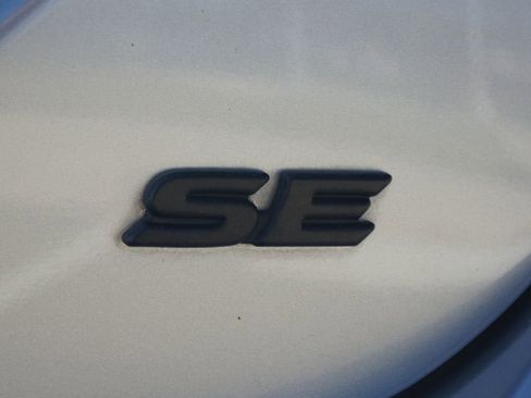 Used 2023 Toyota Camry SE image 15