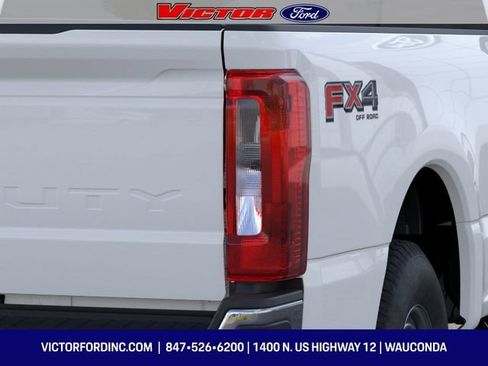 New 2026 Ford F250 XL w/ FX4 Off-Road Package AWD/4WD image 21