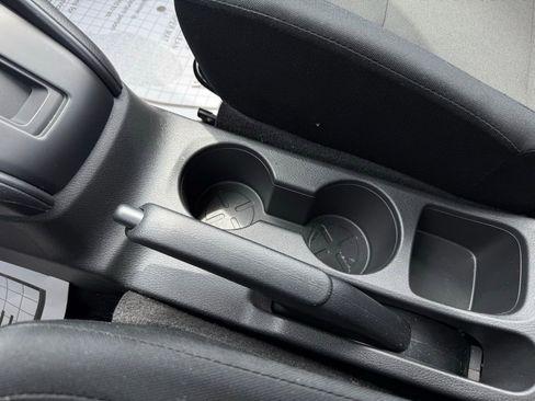 Certified 2025 Nissan Kicks Play S image 26