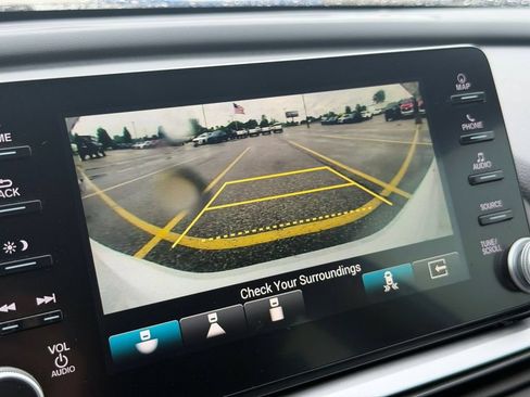 Used 2019 Honda Accord Touring image 22