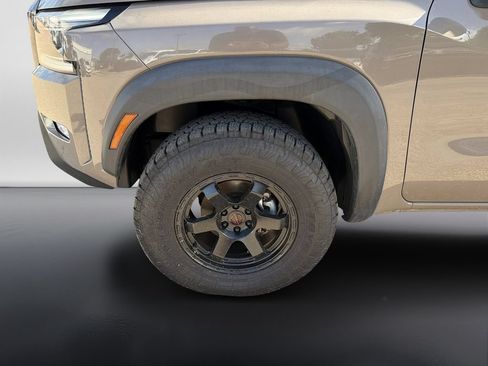Used 2024 Nissan Frontier PRO-4X w/ Technology Package AWD/4WD image 9
