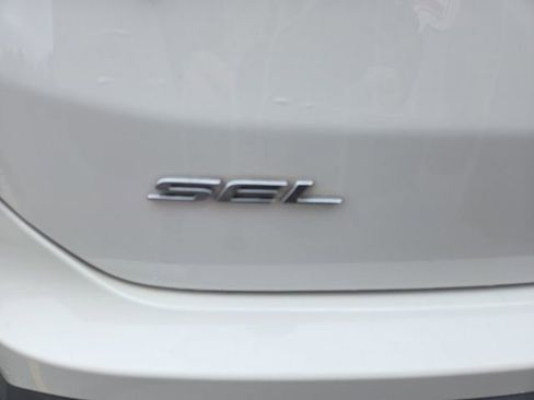 Used 2022 Ford Edge SEL w/ Convenience Package image 28