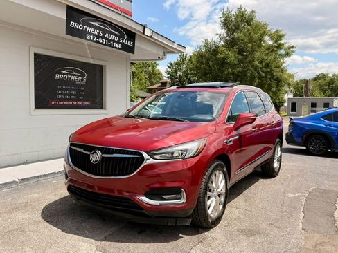 Used 2018 Buick Enclave Premium w/ Experience Buick Package AWD/4WD image 2