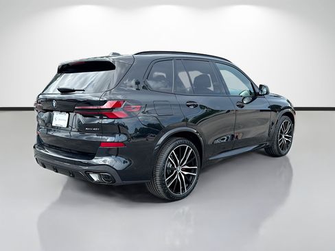 New 2026 BMW X5 xDrive40i w/ M Sport Package AWD/4WD image 3