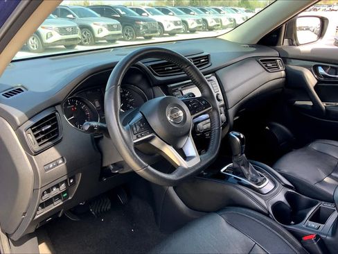 Used 2020 Nissan Rogue SL FWD image 18