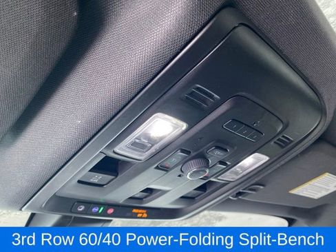 Used 2022 Chevrolet Suburban RST w/ Luxury Package image 15