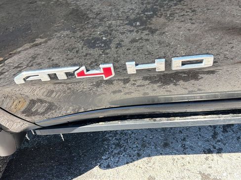 Used 2024 GMC Sierra 2500 AT4 w/ AT4 Premium Plus Package image 10