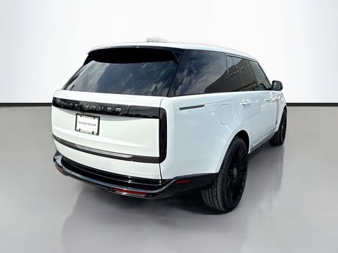 New 2026 Land Rover Range Rover SE image 5