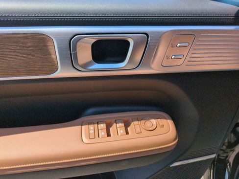 New 2026 Hyundai Santa Fe Limited AWD/4WD image 15