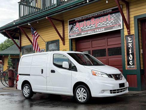 Used 2020 Nissan NV200 SV FWD image 1