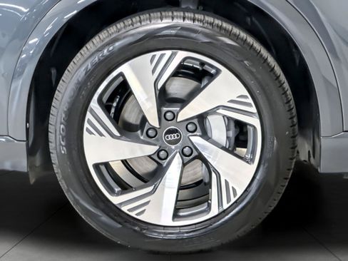 Used 2025 Audi Q6 e-tron Premium Plus AWD/4WD image 26