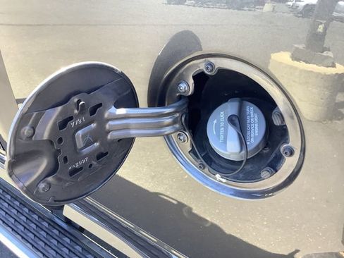 Used 2025 RAM 2500 Big Horn AWD/4WD image 21