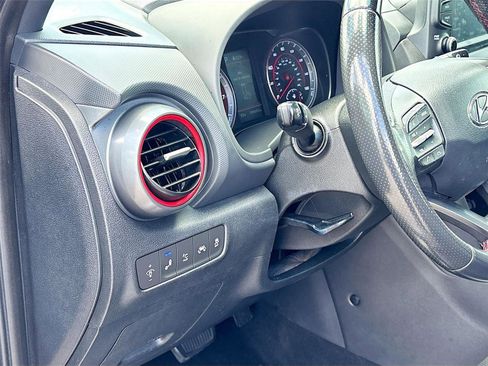 Used 2019 Hyundai Kona Ultimate FWD image 10