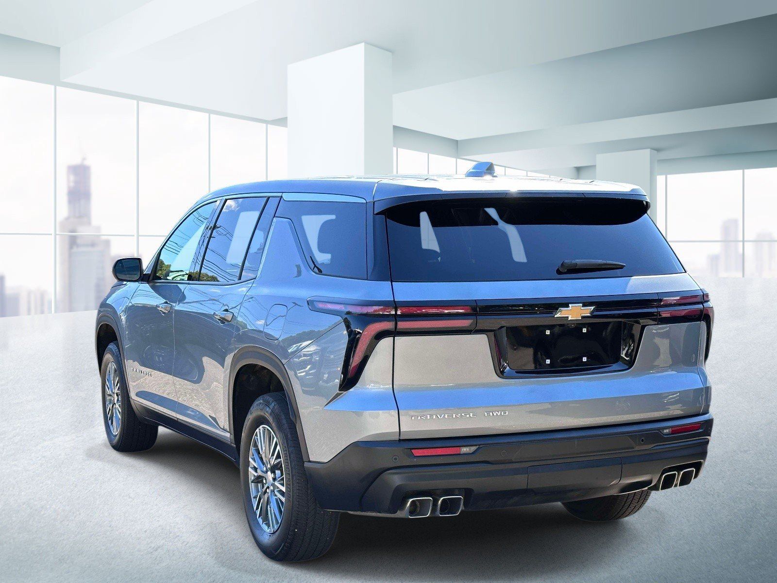 Used 2024 Chevrolet Traverse LS AWD/4WD image 3