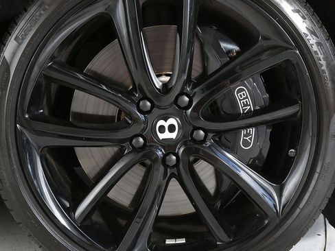 Used 2022 Bentley Continental GT image 6