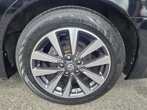 Used 2017 Nissan Altima 2.5 SV FWD image 12