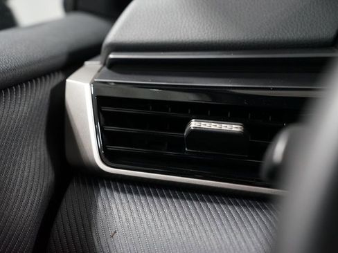 Certified 2025 Toyota Camry SE image 25