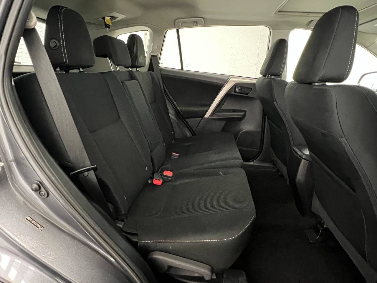 Used 2013 Toyota RAV4 XLE FWD image 12