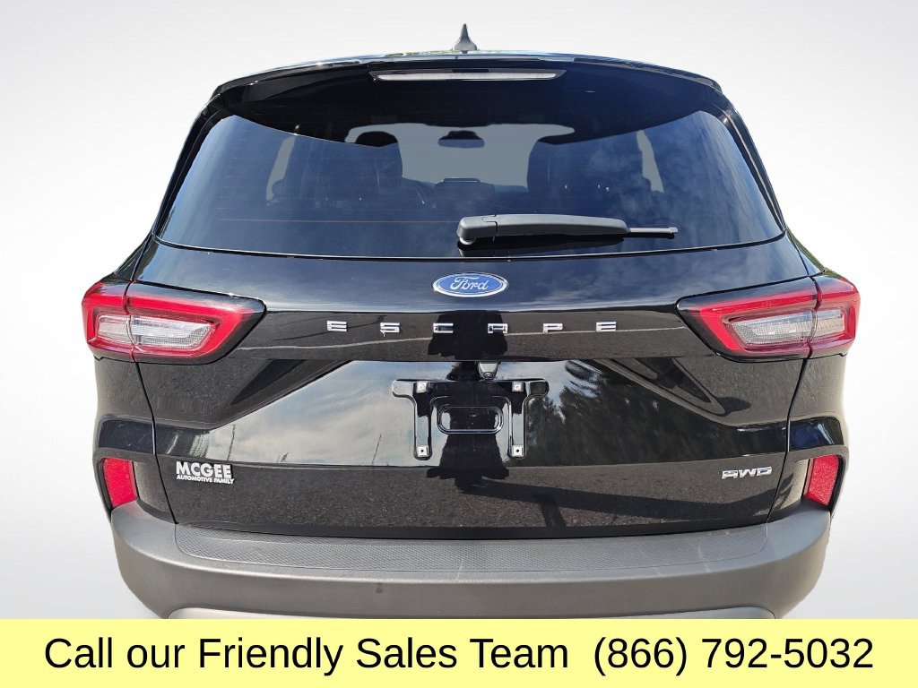 Used 2025 Ford Escape ST-Line Select AWD/4WD image 5
