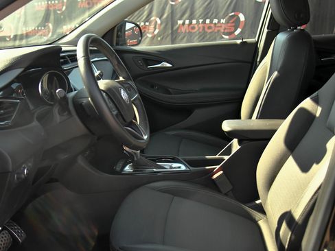 Used 2023 Buick Encore GX Select w/ Sport Touring Package image 17