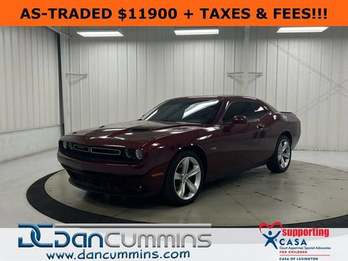 Used 2018 Dodge Challenger R/T RWD image 1