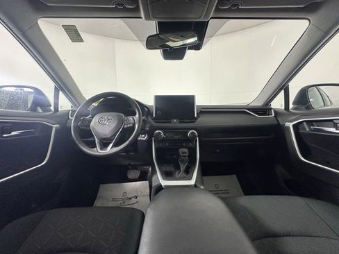 Used 2023 Toyota RAV4 XLE image 17