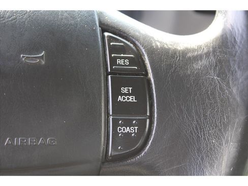 Used 2001 Ford F350 2WD SuperCab DRW Super Duty image 16