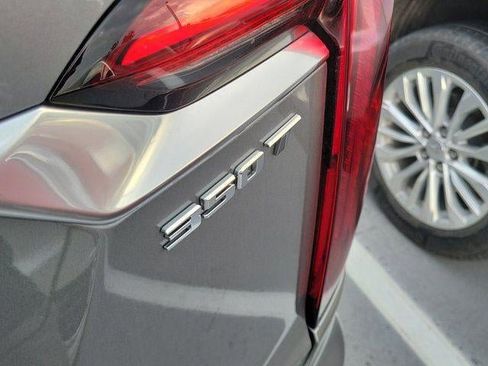 Used 2024 Cadillac XT6 Luxury FWD image 6