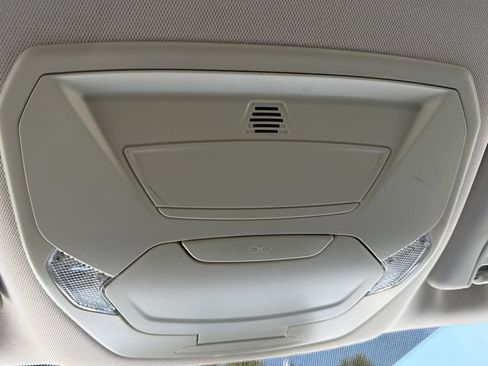 Used 2016 Ford Escape SE w/ Equipment Group 201A FWD image 23