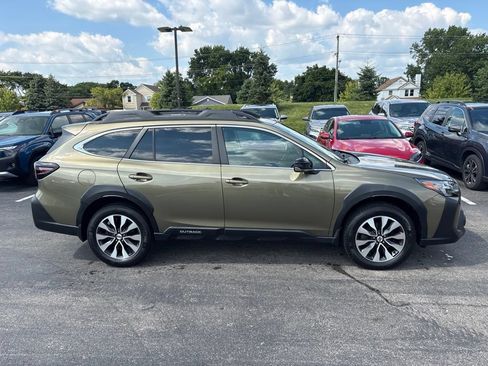 Used 2024 Subaru Outback Limited AWD/4WD image 2