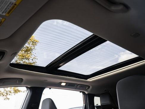 New 2026 INFINITI QX60 Luxe w/ Cargo Package image 18