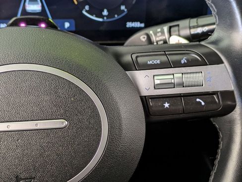 Used 2025 Hyundai Santa Cruz Limited AWD/4WD image 18