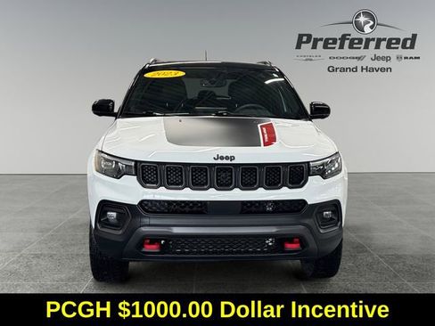 Used 2023 Jeep Compass Trailhawk w/ Trailhawk Elite Group image 11
