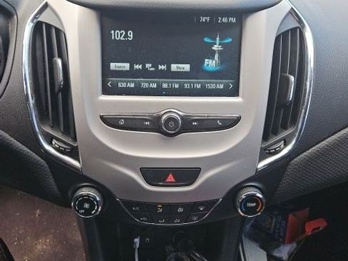 Used 2018 Chevrolet Cruze LS FWD image 11